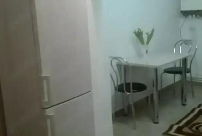 Inchiriez apartament cu doua camere - 10