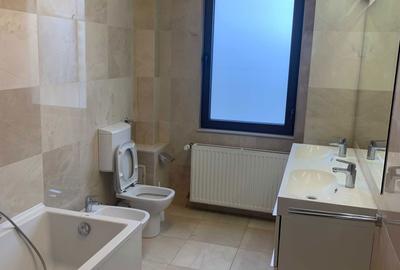 Apartament cu 3 camere semidecomandat în Primăverii - 2