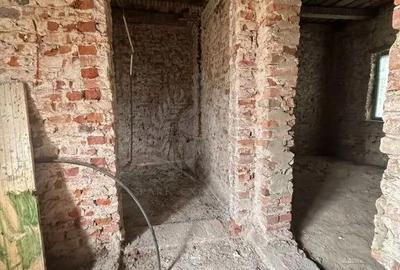Casă cu 2 camere cu Teren 360 Mp în Central - 7