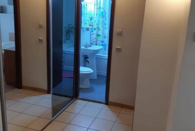 Apartament cu 2 camere decomandat în Gura Văii - 2