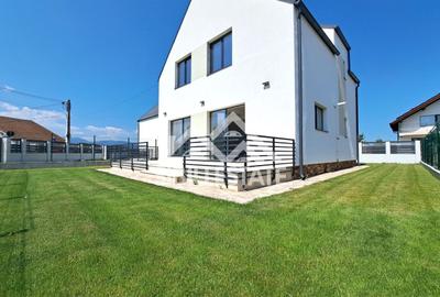 Casă individuală cu 4 camere cu Canalizare în Cristian - 24