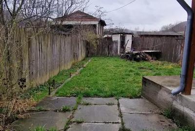Casă cu 4 camere în Lăicăi - 2