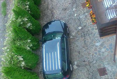 Casă cu 15 camere cu Teren 500 Mp în Platoul Izvor - 1