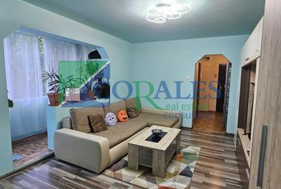 Apartament cu 3 camere semidecomandat, mobilat în Circumvalațiunii
