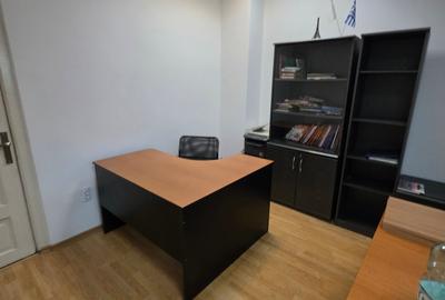 Birou, de 55 mp, în Central - 4