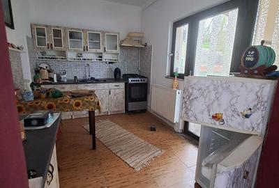 Casă cu 4 camere în Rădești - 16