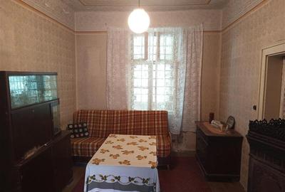 Casă individuală cu 7 camere cu Teren 502 Mp în Vest - 10