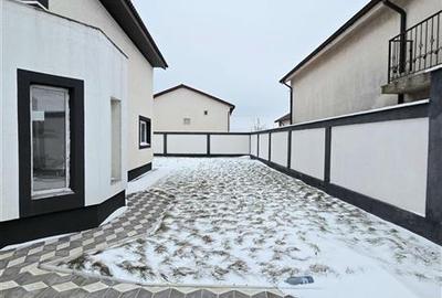 Casă individuală cu 5 camere cu Canalizare în Lumina - 3