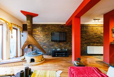 Apartament cu 3 camere decomandat, mobilat în Central