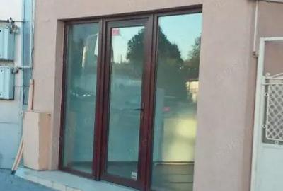 Spațiu comercial, de 27 mp, în Central - 3