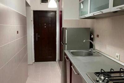 Garsonieră decomandată în Gorjului - 6