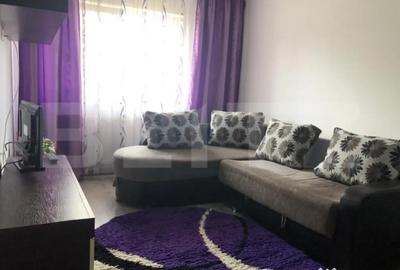 Apartament cu 2 camere semidecomandat, mobilat în Sânpetru