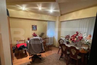 Apartament cu 4 camere , 79 mp, zona Micro 17 - 7