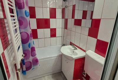 Inchiriez apartament 2 camere etaj 1 - 2