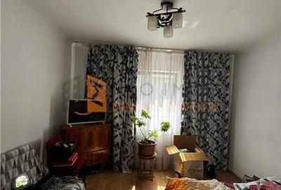 Casă individuală cu 4 camere în Dorobanți 2
