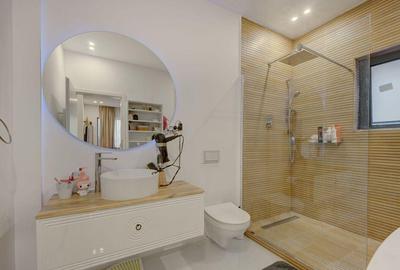 Casă cu 4 camere cu Teren 325 Mp în Tunari