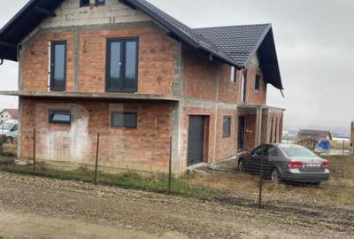 Casă cu 5 camere cu Teren 963 Mp în Bosanci - 13