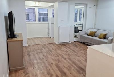 Zona Eroii Revolutiei  Brancoveanu  38 mp bloc nou mobilata parcare - 6