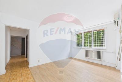 Apartament cu 4 camere decomandat în Apusului - 1