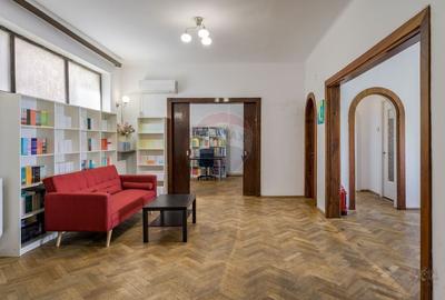 Apartament cu 5 camere circular în Lahovari - 9