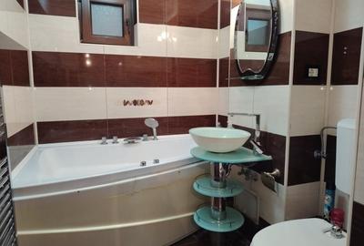 Inchiriez apartament  camere Tiglina 1. - 8