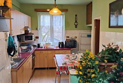 Apartament cu 3 camere decomandat în Central - 1