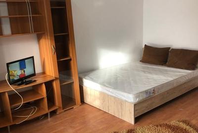 Garsonieră decomandată în Dorobanți