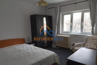 Apartament de vanzare cu 3 camere, zona Unirii - 1