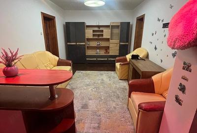Apartament cu 2 camere semidecomandat în Micro 9 - 8