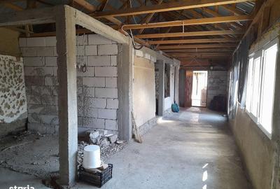 Casă cu 5 camere cu Teren 1238 Mp în Florica - 17