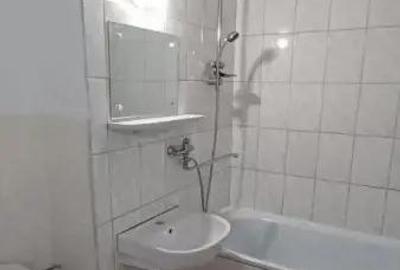 320 Euro! Garsoniera Tatarasi, renovata, la 2 Baieti 320 Euro! Garsoniera Tatarasi, renovata, la 2 Baieti - 6