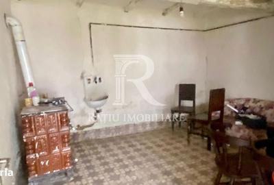 Casă cu 4 camere în Santăul Mare - 8