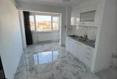 Apartament cu 3 camere în Piața Nouă