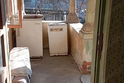 Casă cu 5 camere în Sutești - 7