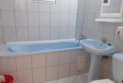 Inch. 2 cam. cf.1 dec. etajul 1, mobilat, utilat asa cum se vede in poze,str. Rosiorilor - Scolilor - 16