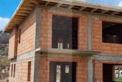 Casă cu 4 camere cu Teren 460 Mp în Central - 5