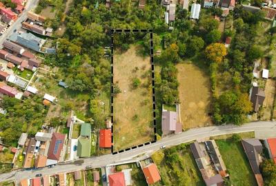 Teren Construcții intravilan de 3290 mp, în Nord - 3