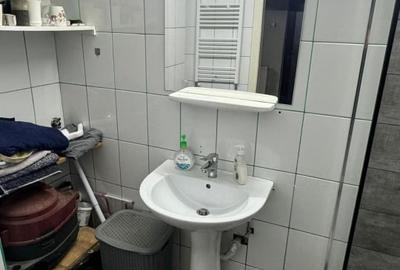 Garsoniera la curte comuna in zona Centrala-Oradea - 11