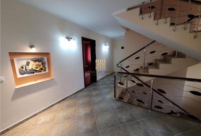 Casă cu 6 camere cu Teren 700 Mp în Central - 18