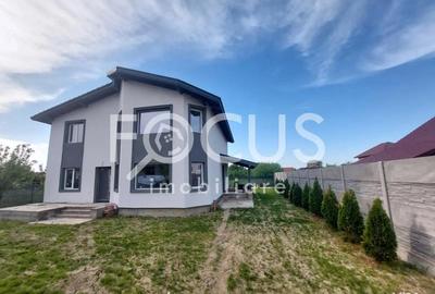 Casă cu 5 camere în Central