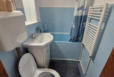 Inchiriez apartament 2 camere - 4