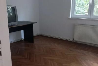 Vand apartament 3 camere Vand apartament 3 camere - 4