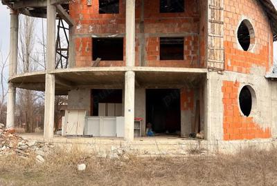 Casă cu Teren 2400 Mp în Potârnichești - 5