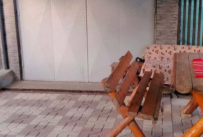 Casă cu 3 camere cu Teren 365 Mp în Central - 1