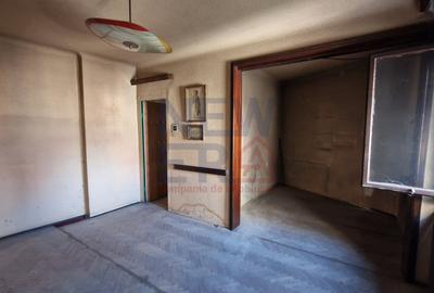 Garsoniera in casa interbelica, de vanzare in zona Unirii - 1