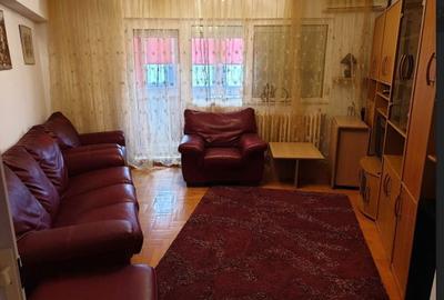 Apartament cu 3 camere în Crângași