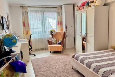 Casă individuală cu 5 camere cu Canalizare în Domenii - 4