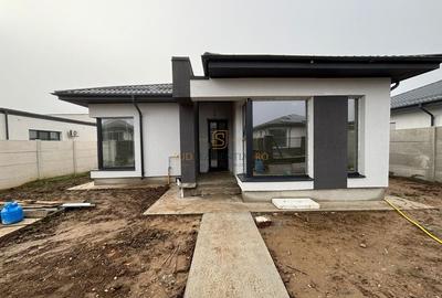 Casa individuala parter, 3 camere, disponibila imediat, teren 370 mp - 3