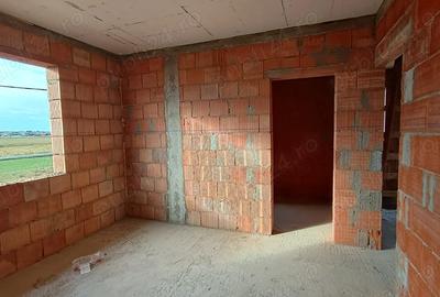 Casă cu Teren 470 Mp în Cihei - 4