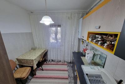 Faleza nord-apartament 2 camere decomandat cu gaze - 5